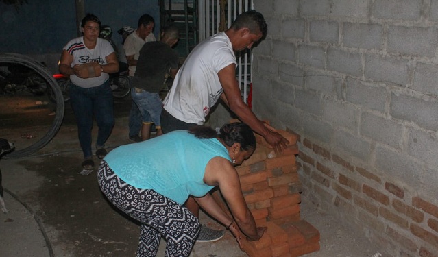 Los kits de materiales de construcción fueron recibidos por las familias cuyas viviendas resultaron afectadas por deslizamientos en el barrio Nacho Vives.