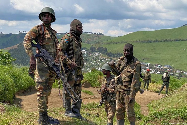 Desde 1998, el este de la RDC está sumido en un conflicto alimentado por milicias rebeldes y el Ejército, a pesar de la presencia de la misión de paz de la ONU.