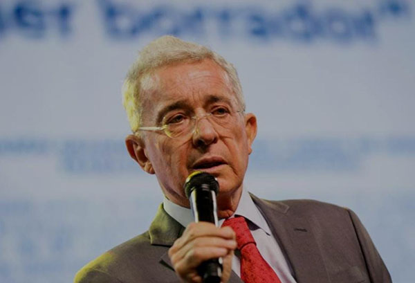 Expresidente Álvaro Uribe Vélez. 