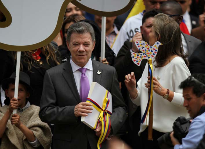 El presidente Juan Manuel Santos ordenó el cese bilateral al fuego definitivo con las Farc.