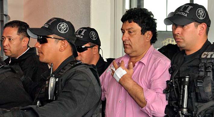 El exgobernador de La Guajira es procesado por el homicidio de la exalcaldesa del municipio de Barrancas, Sandra Brito y dos personas más.