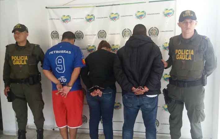 Personal del Gaula en el municipio de Fundación, capturaron a cuatros sujetos integrantes de la banda delincuencial ‘Los Guamo’, quienes se dedicaban a la extorción a comerciantes del departamento del Magdalena.