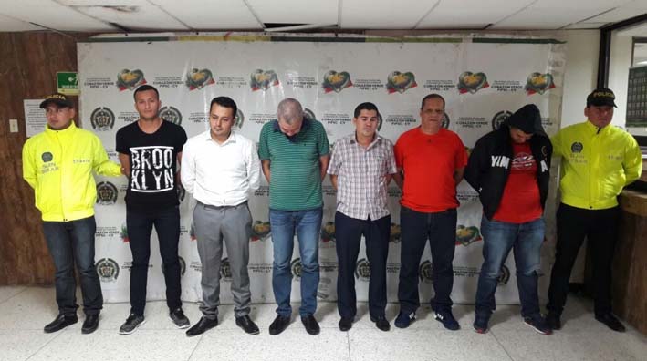 Cuatro capturas fueron en Barranquilla, una en Bogotá y otra en Manizales, mediante orden judicial vigente por el delito de hurto agravado,