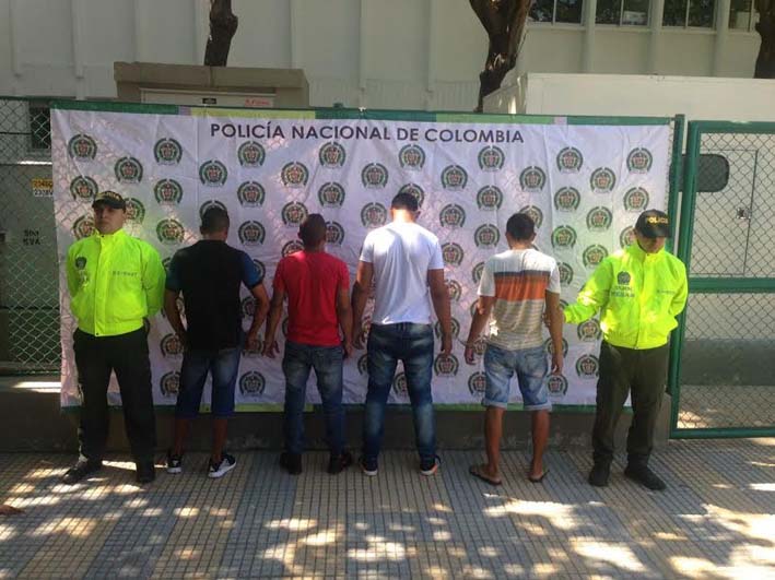 Los cuatro detenidos sindicados de pertenecer a la banda delincuencial que operaba en Taganga.