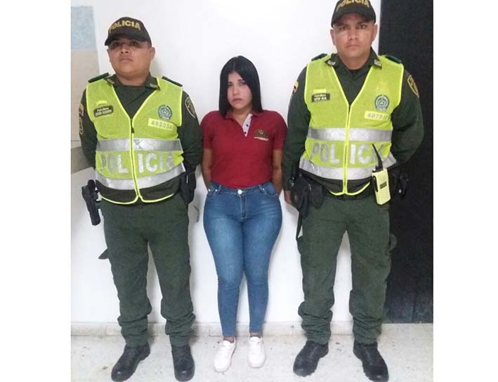 Helen Carolina Giraldo Ardila fue arrestada por personal de la Policía Metropolitana. de Santa  Marta al encontrarle droga.