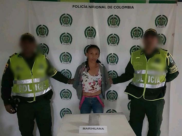 Yoli Johanna Camargo Guete, fue detenida por la Seccional de Tránsito con drogas alucinógenas.