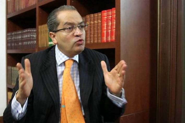 Para Fernando Carrillo, jefe del ministerio público  no es admisible la formulación de objeciones presidenciales en este momento de trámite legislativo.