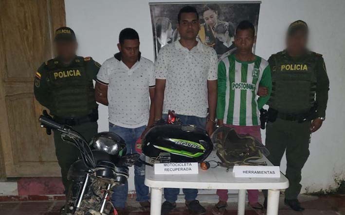 Jhon Ruiz Turizo, Carlos Alfredo Gonzales y Jorge Leonardo Jaraba Genes, capturados por la Policía del Magdalena.
