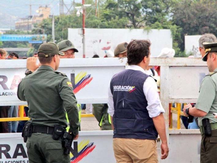 Las autoridades colombianas regresaron a los venezolanos que pretendían atentar contra la seguridad de dicho evento. 