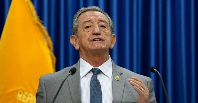 Oswaldo Jarrín, Ministerio de Defensa de Ecuador, justificó una acción militar que realizó en la zona fronteriza.
