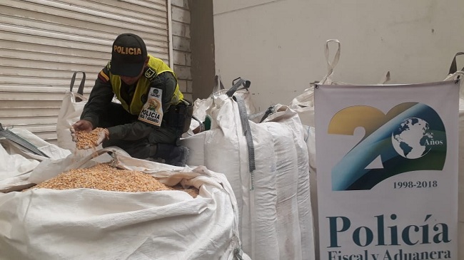 Fueron incautados 22 sacos big bags de una tonelada cada uno para un total 22.2 toneladas de maíz con un valor a los 14.567.200 millones de pesos.