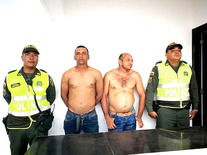 Farid Suárez Quintero y Juan Bernardo Quintero Contreras fueron capturados por personal de la Policía Metropolitana por el delito de daño en bien ajeno