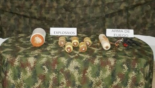 El decomiso estaba compuesto por varios artefactos explosivos listos para ser utilizados, reportaron las autoridades militares.