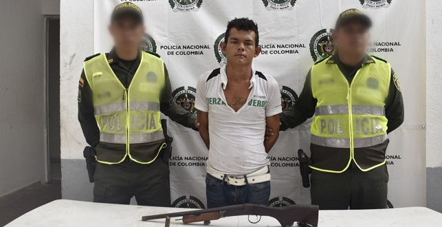 Cristian David Mercado Cabrera, capturado por la Policía en el municipio de Piviajy, Magdalena.
