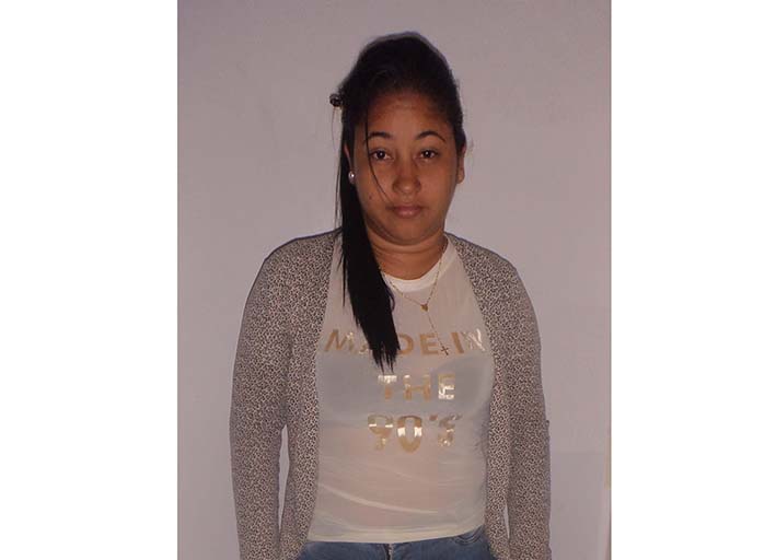Andri Patricia Rueda Reyes, capturada cuando portaba cocaína en bus de servicio interdepartamental de pasajeros.
