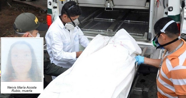 El cuerpo sin vida de la mujer fue llevado hasta la morgue del municipio de Ciénaga por personal de criminalística de la Policía del Magdalena.