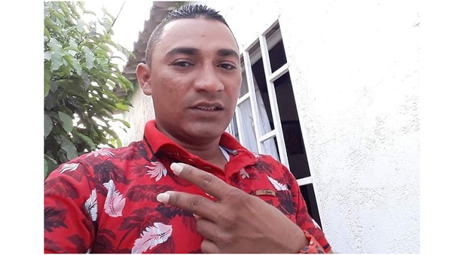 Víctor Alfonso Acuña  Arroyo, mototaxista  asesinado a tiros