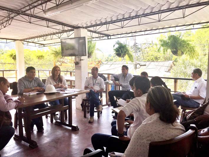 La Junta de Acción Comunal, se reunió con la Gobernación, Corpamag y Ruta del sol II, para llegar a un acuerdo entre la comunidad del corregimiento. 