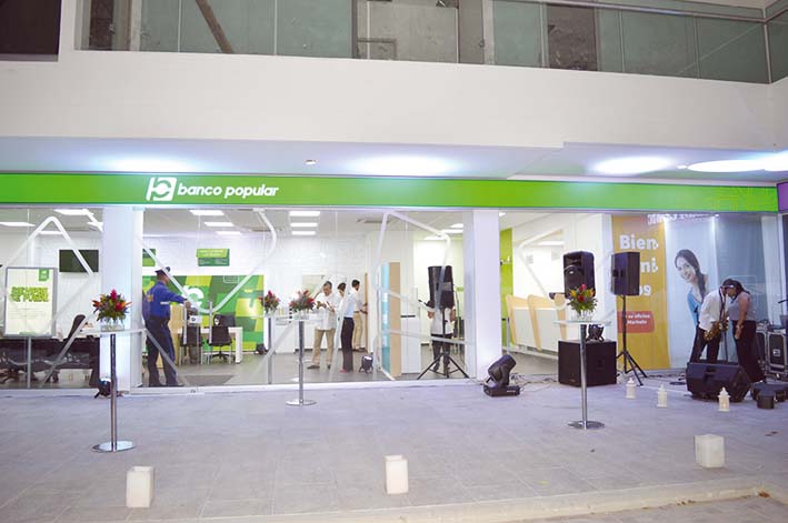 La moderna sede del Banco Popular que fue inaugurada el pasado viernes.