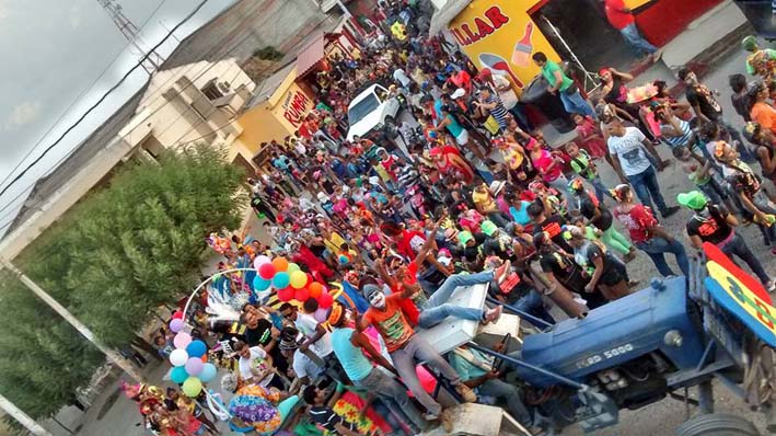 Cientos de personas participaron de los carnavales de Chibolo, Magdalena, quienes disfrutaron de las fiestas. 