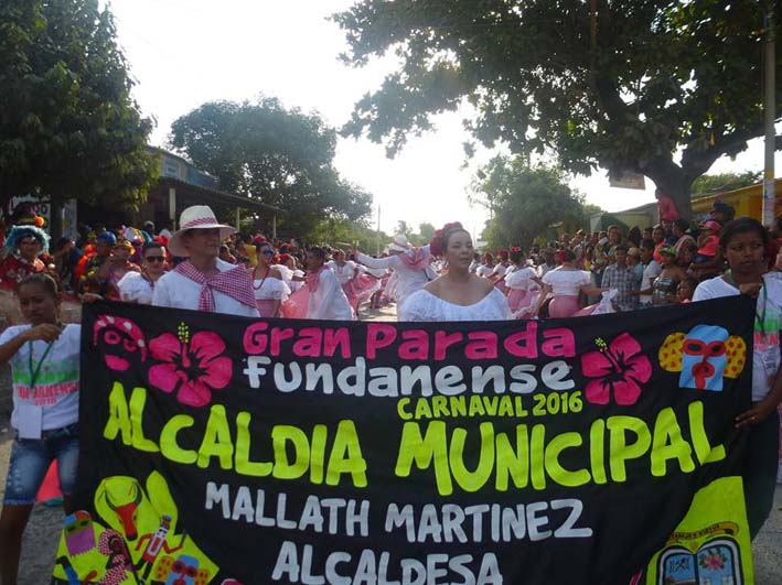 La mandataria de Fundación, Mallath Martínez Cantillo, también se unión a la festividad. 