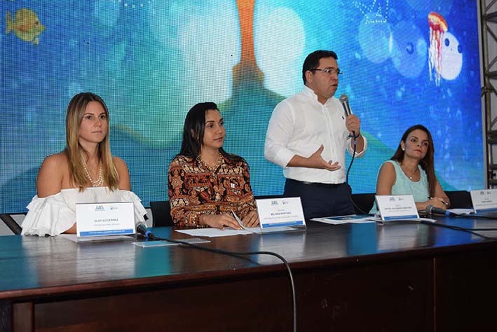 El alcalde Rafael Martínez, dio a conocer ante los medios de comunicación detalles importantes de la fiesta del mar 2016.