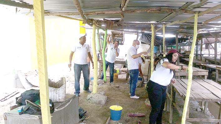 la intervención del mercado público contó con la participación del Cuerpo de Bomberos Voluntarios de Ciénaga, Defensa Civil Colombiana, la ESE Hospital San Cristóbal y la Policía Nacional.