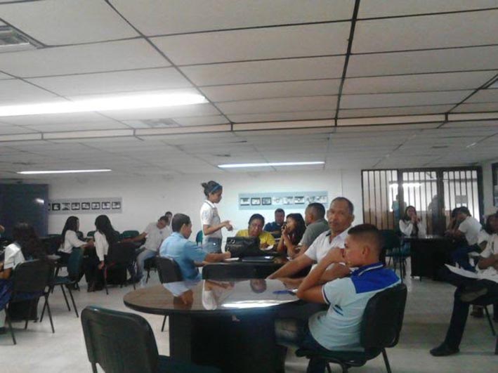 La Plataforma Distrital de Juventudes de Santa Marta  realizó el  primer encuentro de rectores y personeros de las instituciones educativas del distrito.