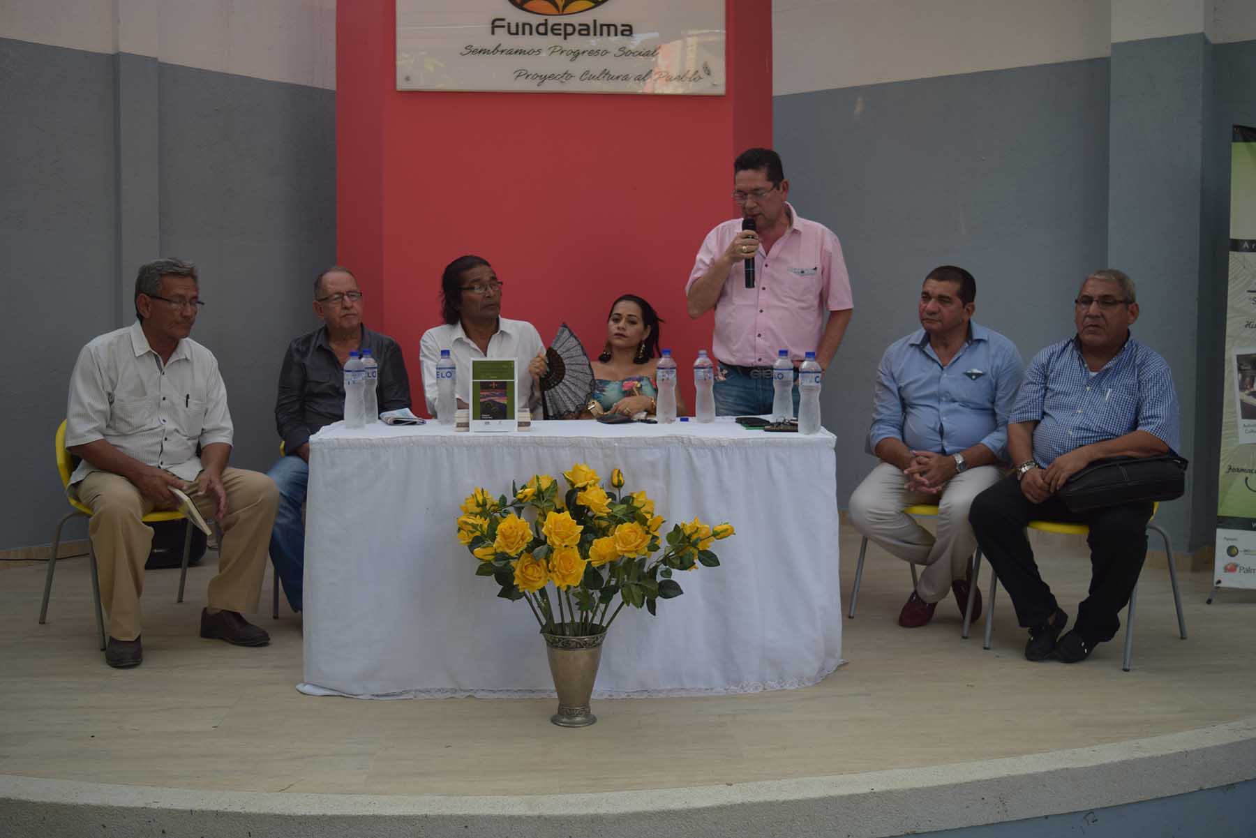 El lanzamiento contó con la presencia del alcalde de Aracataca, la gestora social y demás autoridades municipales.