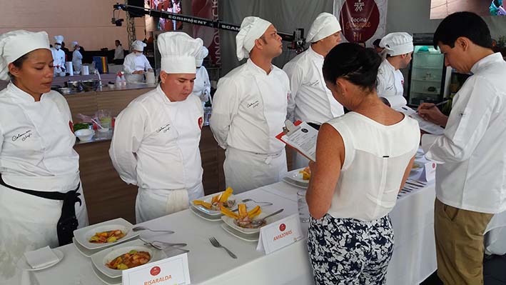 En el concurso se desarrollaron actividades académicas y culturales que permitieron a los aprendices reconocer  la riqueza de la gastronomía del Pacífico.