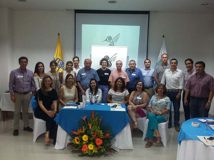 A la actividad asistieron miembros de diferentes agremiaciones y empresas de la ciudad, con el acompañamiento de los integrantes de Santa Marta Vital.