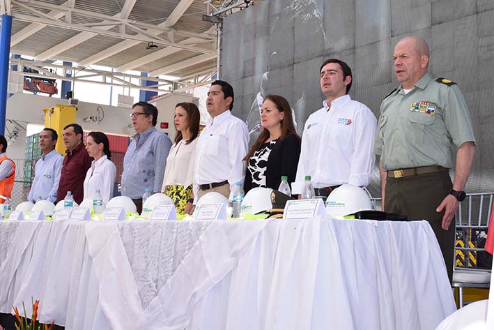 Durante el acto de inauguración de este nuevo sistema de inspección en el Puerto de Santa Marta estuvieron presentes los diferentes representantes de las entidades competentes en el tema.