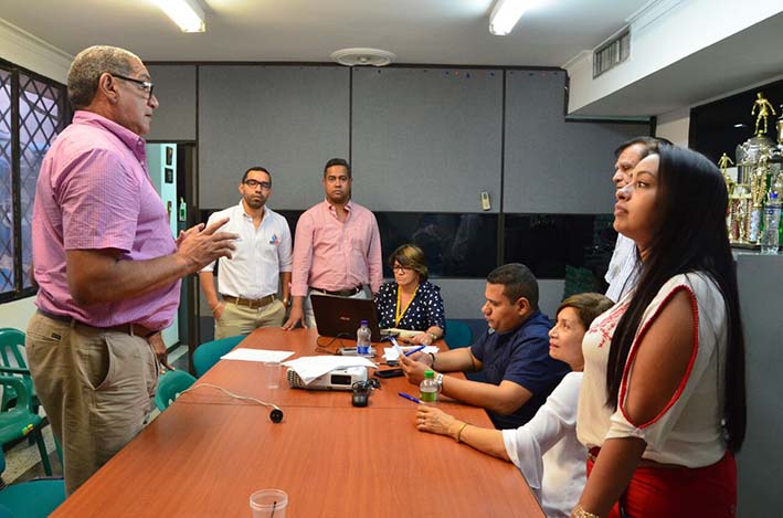 Ernesto Castro, Secretario de Tránsito y Transporte del Distrito felicitó a los líderes de los transportadores por su actitud abierta al dialogo. 