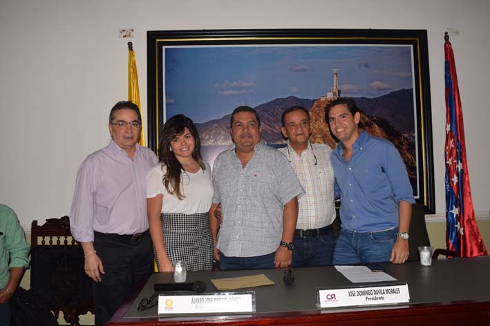 La comisión qie viajará a Bogotá está compuesta por los diputados Hernando Guida, Valentina Herrera, el Alcalde José Nicolás Díaz Marchena, Álvaro Orozco y José Domingo "Chelito” Dávila. 