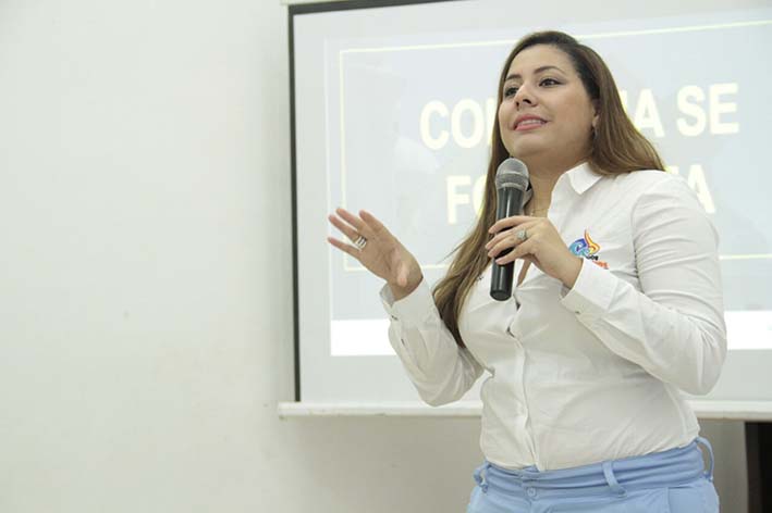 Aura Carolina García, directora de la Secretaría de Desarrollo Económico y Competitividad del Distrito.