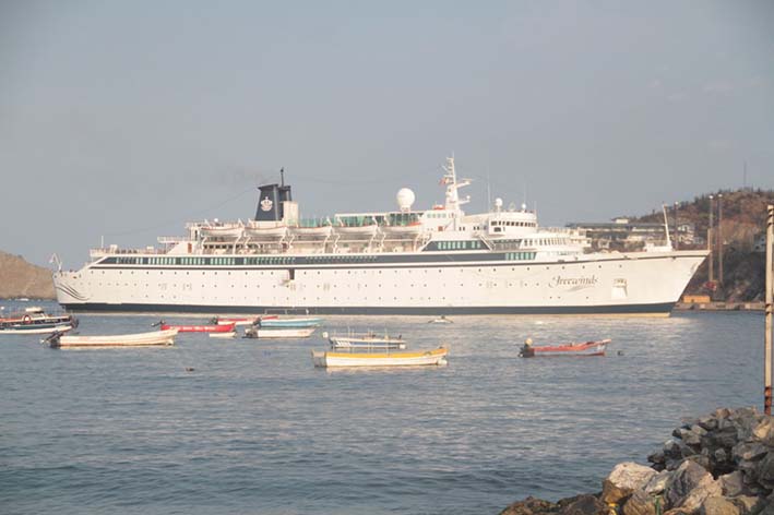 El crucero hizo su recalada en el puerto de Santa Marta con sus 100 pasajeros y 210 tripulantes.
