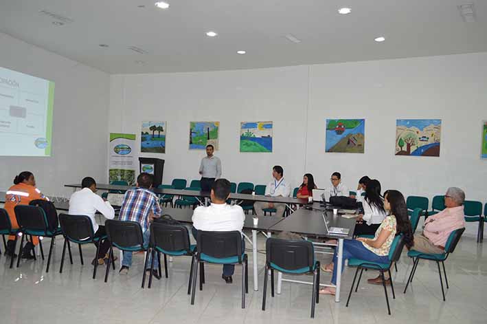 Se realizaron talleres de socialización con instituciones gubernamentales y líderes comunales de barrios circundantes.
