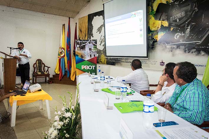 La Vicerrectoría de Extensión y Proyección Social de la Alma Mater a través del Grupo de Investigación Análisis de Ciencias Económicas  organizó el evento que contó con la participación del Alcalde y otras autoridades de Aracataca.