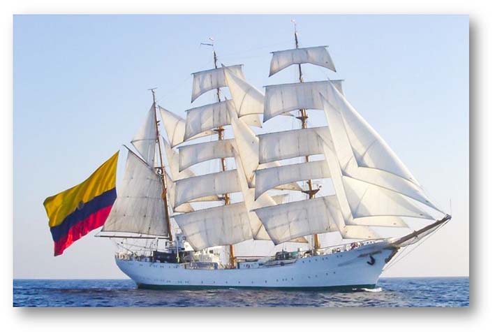 En representación de Colombia, el ARC Gloria engalanará la bahía de Santa Marta. 