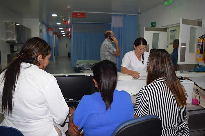 El pasado viernes se llevó a cabo la inauguración de la sala de urgencias del Hospital Fernando Troconis.