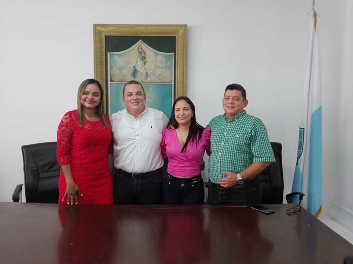 El concejal Jaime Linero y sus compañeros de mesa fueron elegidos este viernes 30 de noviembre, junto con el Secretario General del Concejo, Darío Linero. 