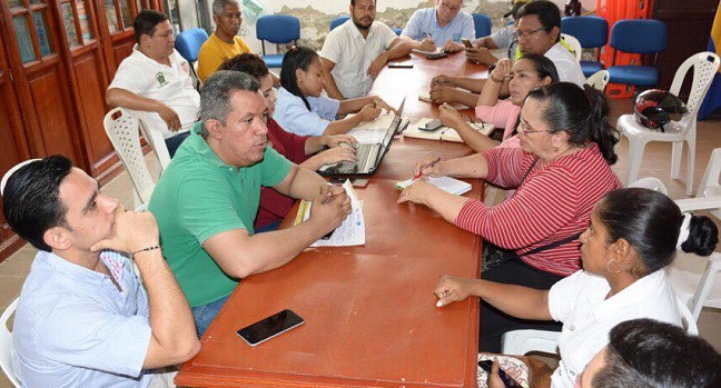 El Comité extraordinario de Convivencia Escolar se reunió en la Institución Educativa El Carmen, donde se tocaron los temas que afectan a los estudiantes.