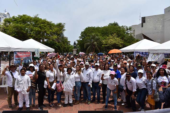 En el Distrito de Santa Marta la concentración se realizó en el Parque de Bolívar.