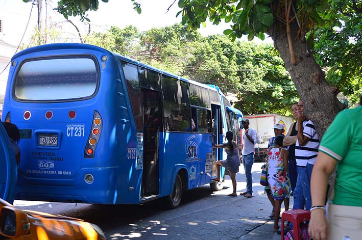 El 80 por ciento de los buses que hacen parte del sistema de transporte urbano, circularon con normalidad en la ciudad durante este martes.