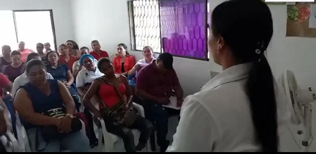 La charla fue dictada por la Trabajadora Social de Aguas de Aracataca.