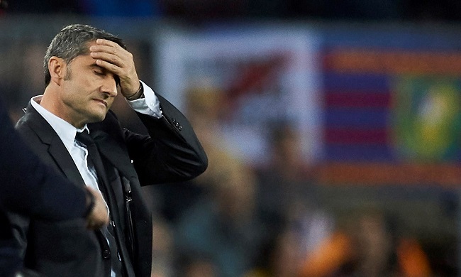 El director técnico del Barcelona Ernesto Valverde es blnco de las críticas por los malos resultados.