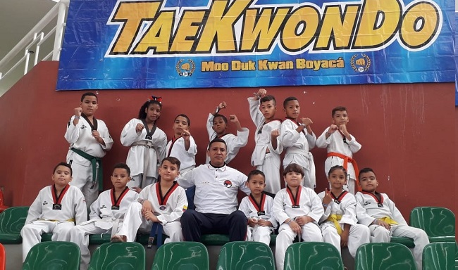 El club Lora de Taekwondo se quedó con el campeonato del Circuito Nacional desarrollado este fin de semana en la ciudad de Tunja, Boyacá.