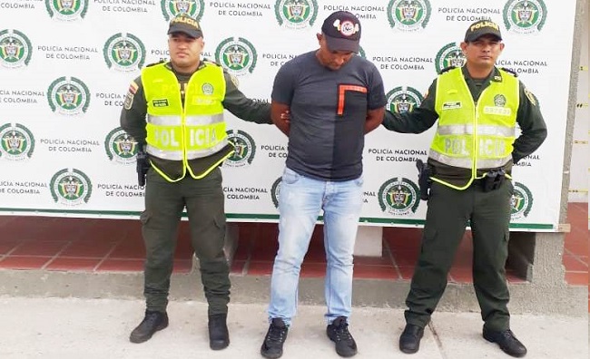 El capturado Cesar Oswaldo Barragán Barrios fue puesto a disposición de la Fiscalía URI de Maicao.