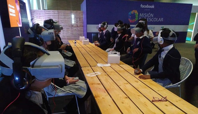 Facebook presentó el programa educativo "Misión Paz Escolar", que está basado en tecnología de realidad virtual, para combatir el acoso escolar.