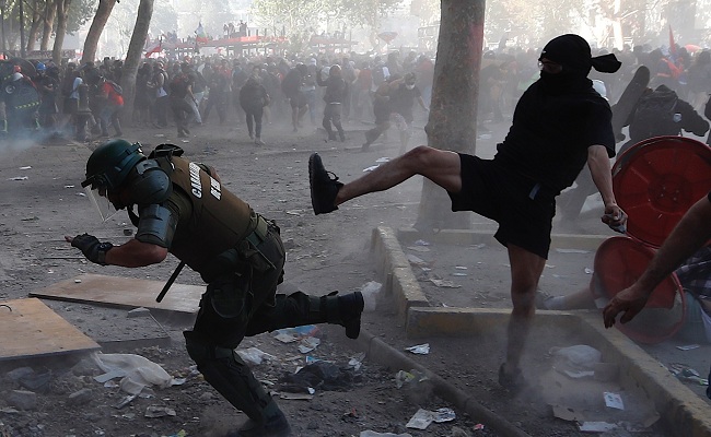 Gobierno de Chile confirma que ya son 22 los muertos tras cuatro semanas de protestas.